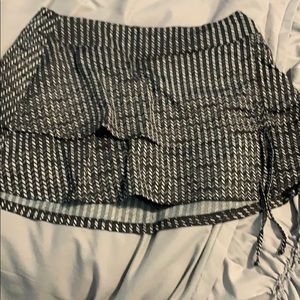 Women’s patterned tennis skirt